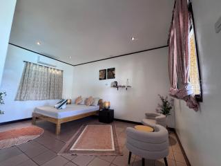Cliffside Resort - 8