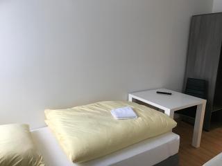 Montagehotel Bed & Steel - Linz - 8