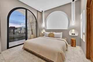Unu V9 - 2BR With Jacuzzi in Pererenan - 1