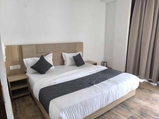 Hotel O A-1 Guest House - 5