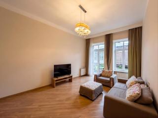 Stylish & Spacious Duplex 2BR in Mtatsminda - 6