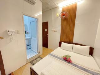 ÔNG NĂM HOTEL - Trung Tâm Bến Ninh Kiều - 4