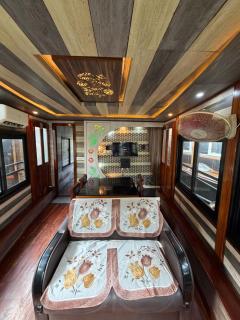 Skylark houseboats - 5