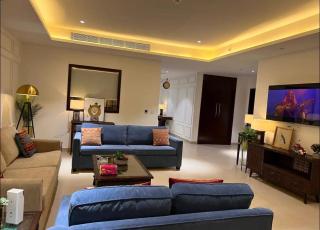 Serenity Suites By One Constitution Avenue - Presidential 3BR Suite - 2