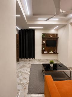 Elegant 1BHK in BTM near Vega City Luvia Royale - 6
