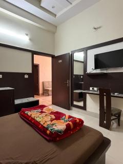 The Utsav Hotel Unit of Rishabh Garden - 8