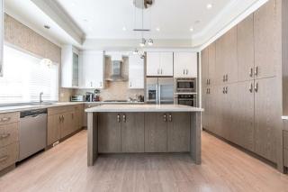 Luxury 4 Bedroom Suite - 3