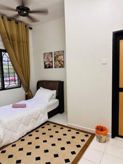 Jasmin Homestay Bangi UKM 3R2B Landed - 5