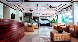 Ipil Suites Puerto Princesa -  - 9