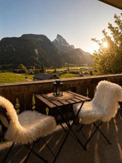 Cozy alpine retreat with mountain view Gstaad - 0