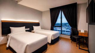 Bond Hotel Rawang - 2
