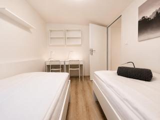 Cozy Mezzanine Apartment near Center - 5