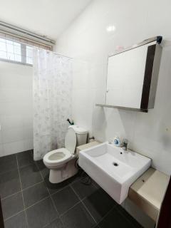 Vi Homestay Taman Tunku - 7