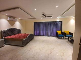 Clubhouse Hotel by CheckIn Igatpuri - 8