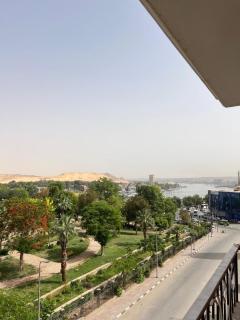شقه في 7star - 1