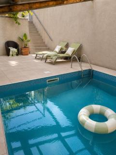 Ancienne distillerie rénovée avec piscine et terrasse - 2
