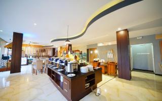 AYRA Hotel Airport Solo - 3