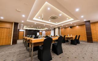 AYRA Hotel Airport Solo - 1