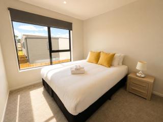 Elegant 4BR Home & Weekly & Monthly Deals Near SH20 - 6