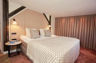 Ascot Hotel - 3