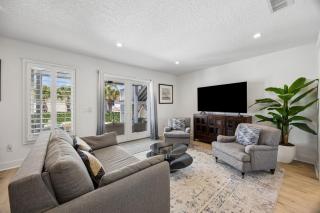 Private Pool and Hot Tub - Fernandina Beach Retreat - 3
