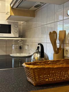 'T Erfhuisje with a Terrace and Free Parking - 2