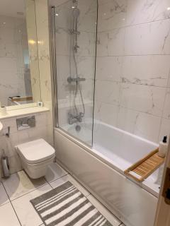 Stylish Luxury Apartment At The Axium Birmingham - 6