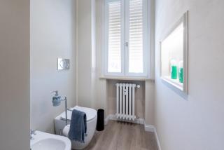 GuestHost - Parma Modern Apartment Balcony! - Parme - 5