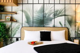 Urban Eden Suite - 3