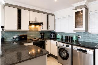 Neptune Terrace Apartment - 7