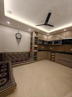 Luxury Mountain View Cozy Retreat W Living Space - 1