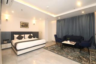 Hotel Yuvraj Prime Opposite Gandhi Nagar Railway Station - 1