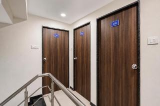 FabHotel Aarvi Inn - 3