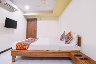 FabHotel Aarvi Inn - 1
