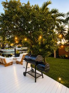 Tulixx Hollywood Villa 7min to Airport, Hardrock Stadium, free WiFi &Parking - 0
