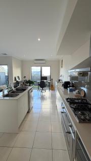 Shared House in Melbourne - 3