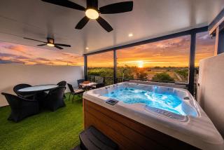 Luxury 4BR Villa Private Jacuzzi & Billiard - 0