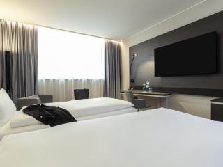 Novotel Duesseldorf Airport - 2