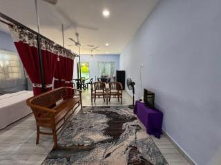 Homestay dekat pantai - 8
