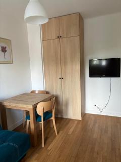 Studio 4 - 4