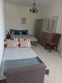 Flogita Holiday Apartments - 9