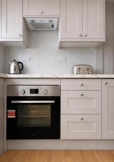 Studio in Greenford - 20 mins to Heathrow or London - 1