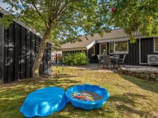 Holiday Home Margrethe - 600m from the sea by Interhome - 5