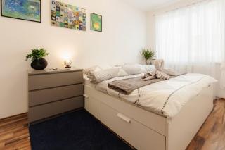 BNB Jégeho City Apartment - 8