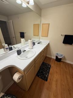 Modern SoCo Stay StreetDreams - 2