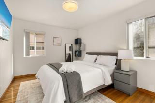 Modern Brentwood Retreat Near Wilshire - 9