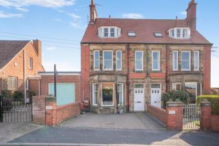 1 Bed in Whitby oc-r566 - 0