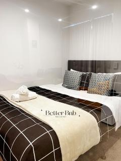 Free Parking AC Cooling and CBD View - 3