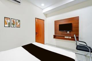 Hotel GREEN LEAF - 1