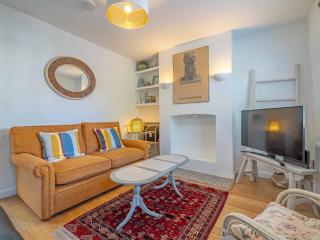 Seagrass Cottage - 3bed, Private Parking, Secluded Garden, Minutes from Whitstable town - 9